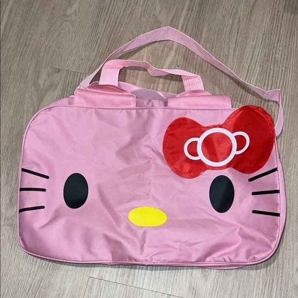 Hello kitty duffle bag - Picture 1 of 2
